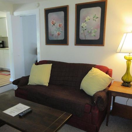 Mcgregor Inn Motel Wilton Bagian luar foto