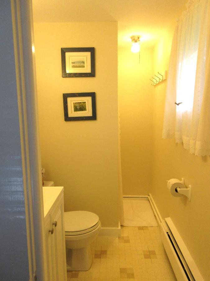 Mcgregor Inn Motel Wilton Bagian luar foto