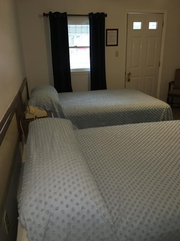 Mcgregor Inn Motel Wilton Bagian luar foto