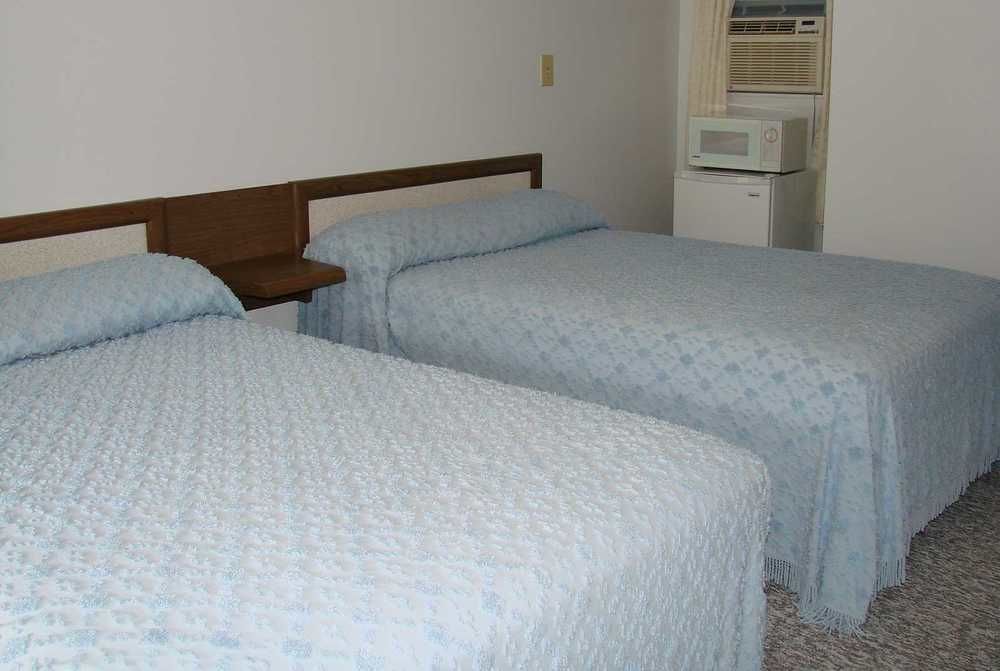 Mcgregor Inn Motel Wilton Bagian luar foto